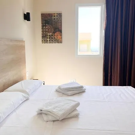 Marina Elche Hotel 2*