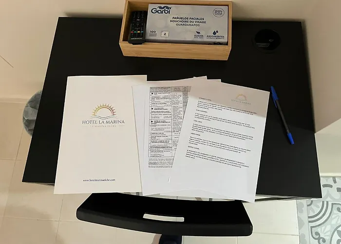 Marina Elche 2* La Mariña