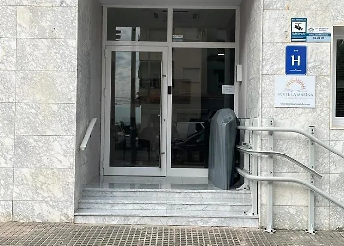 فندق Marina Elche 2*